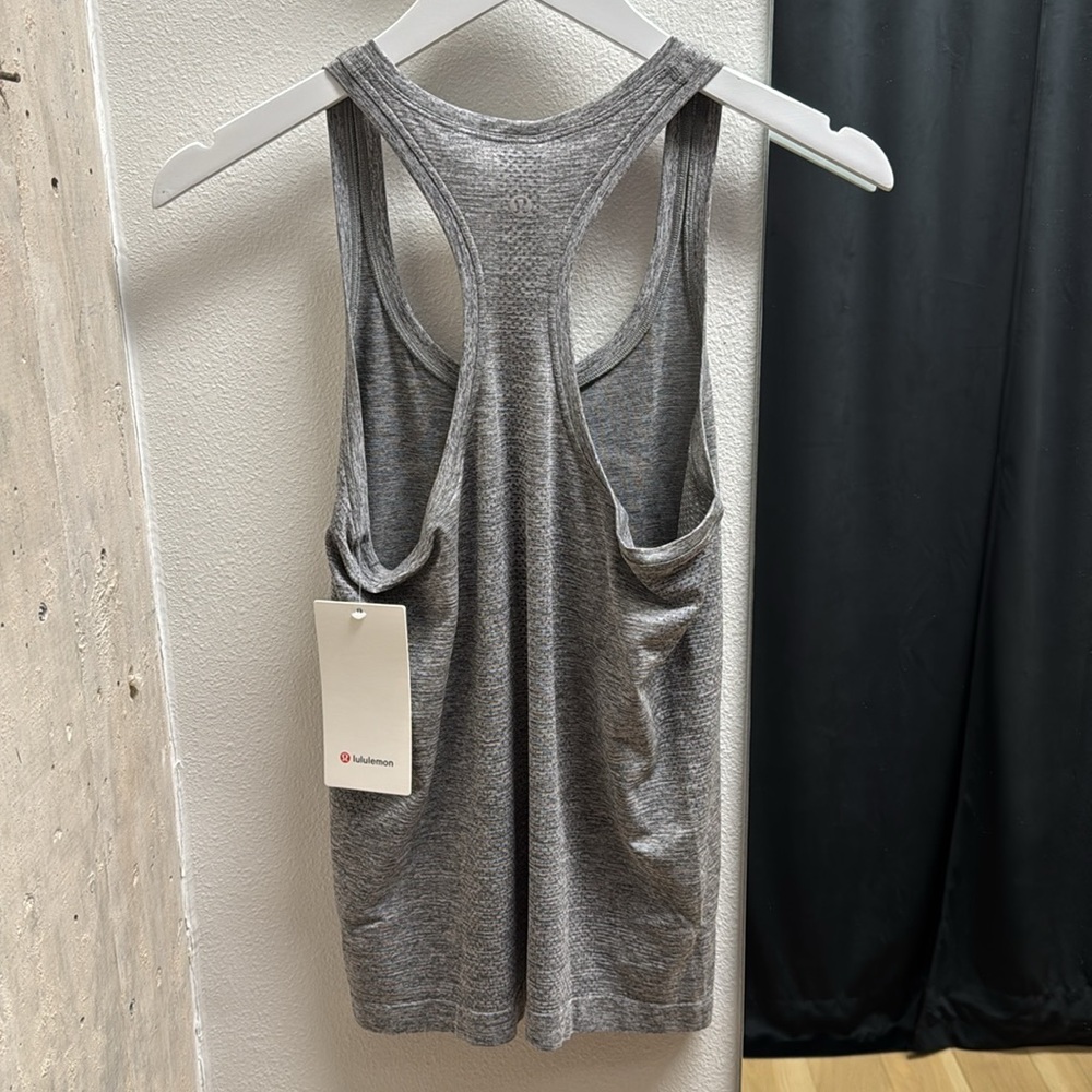 Lululemon Swiftly Tech Racerback tank 2.0 - Picture 4 of 5